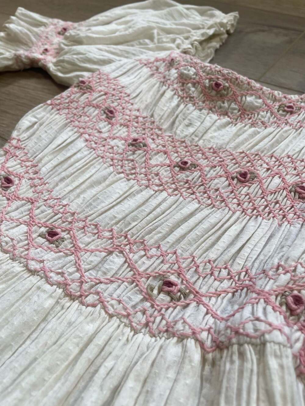 Ivy City Co White Pink Smocked Tiered Midi Dress XS Puff Sleeve Cottagecore - Picture 3 of 11